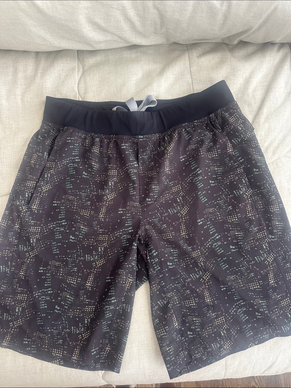 Men's Black Patterned Athletic Shorts